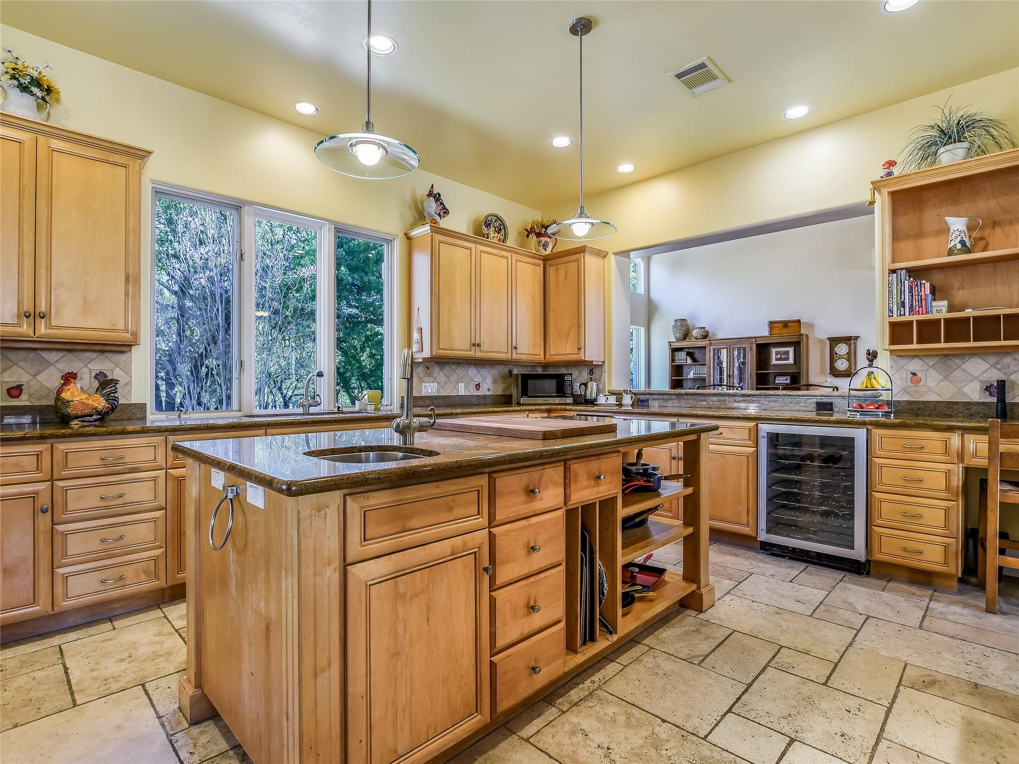 25909  Hamilton Pool Rd photo 5