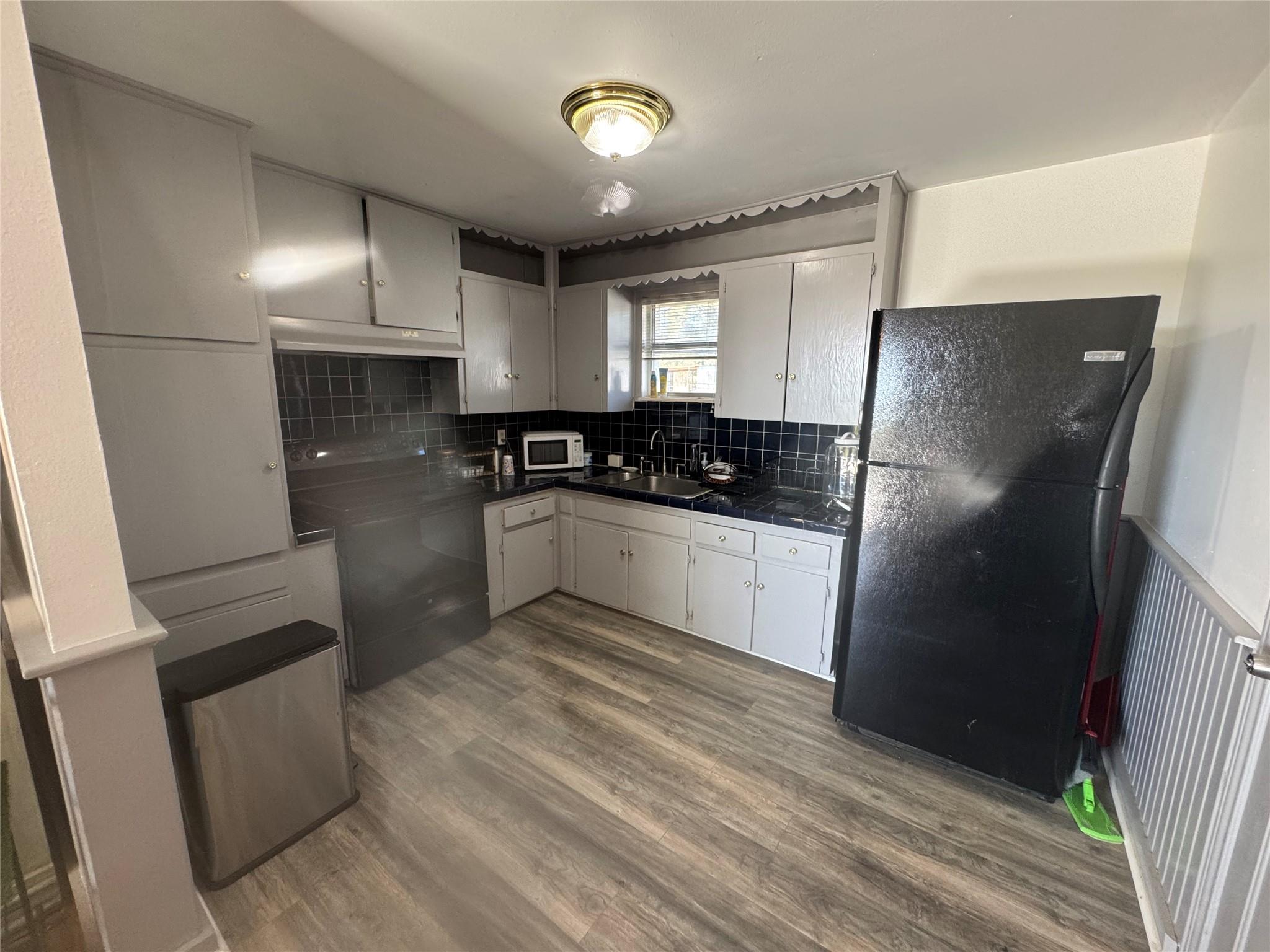 5300 W Highway 290 None photo 18
