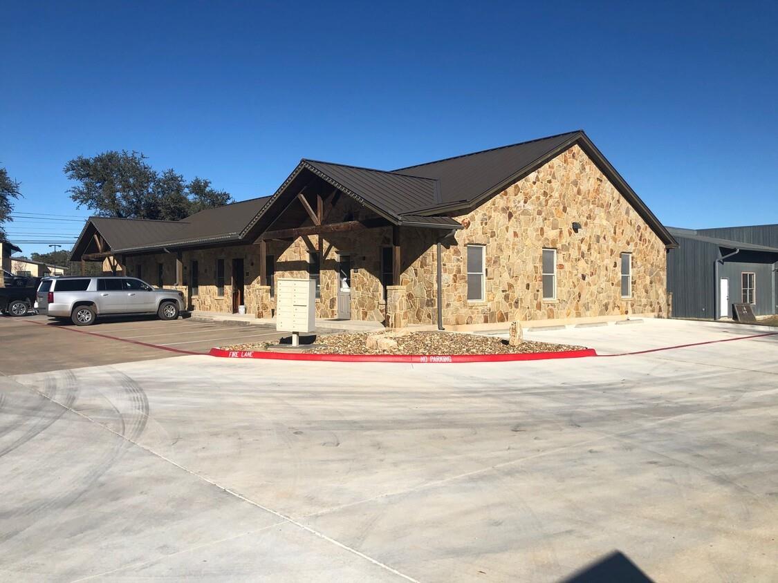 701  HWY 290 None W #103 photo 2