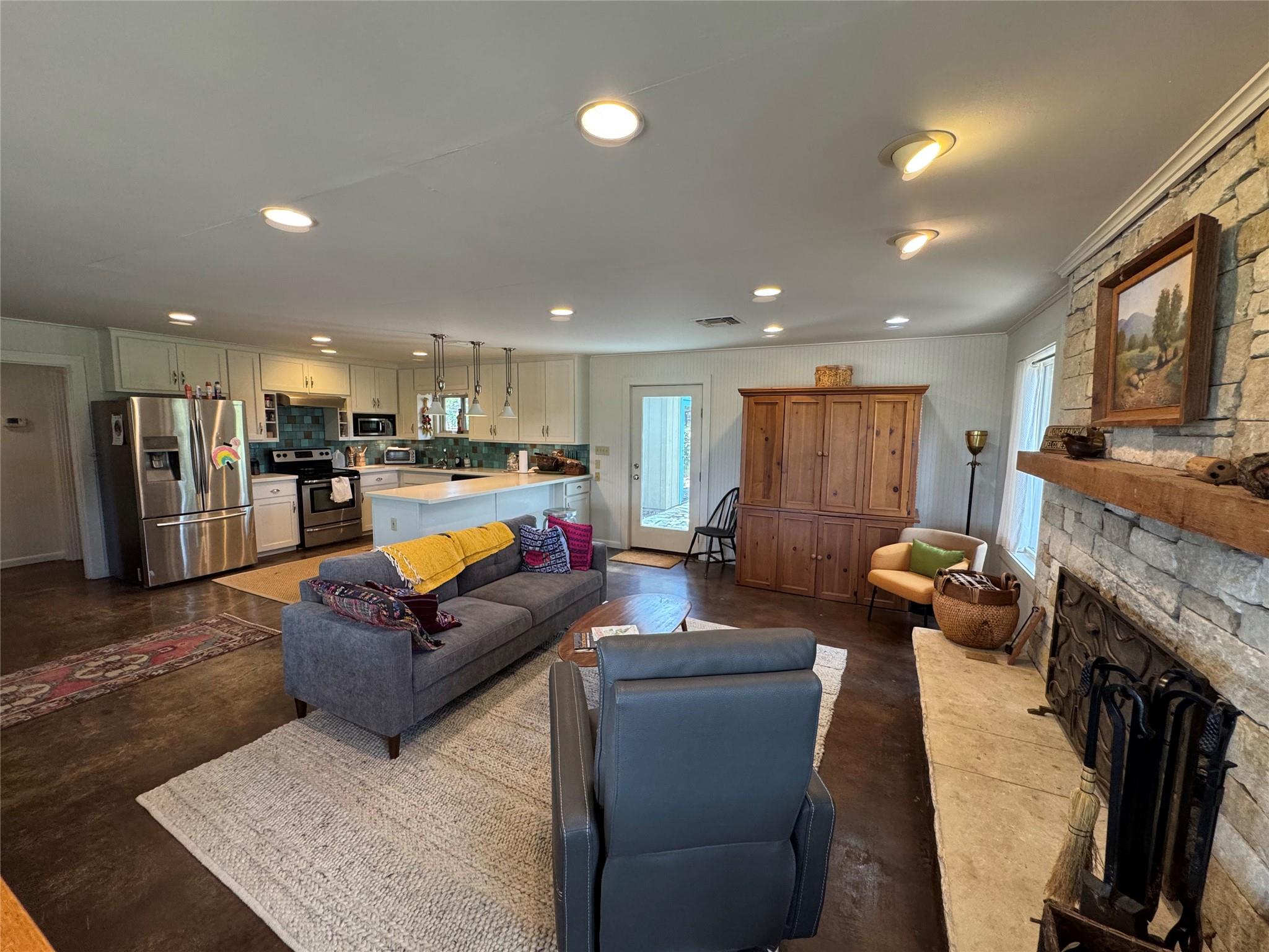 12501  Fitzhugh Rd photo 17