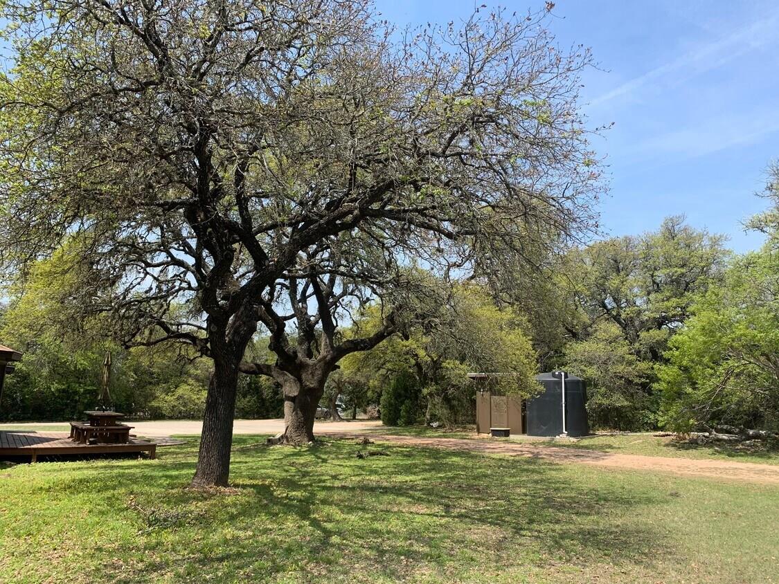 4225 E Highway 290 None photo 3