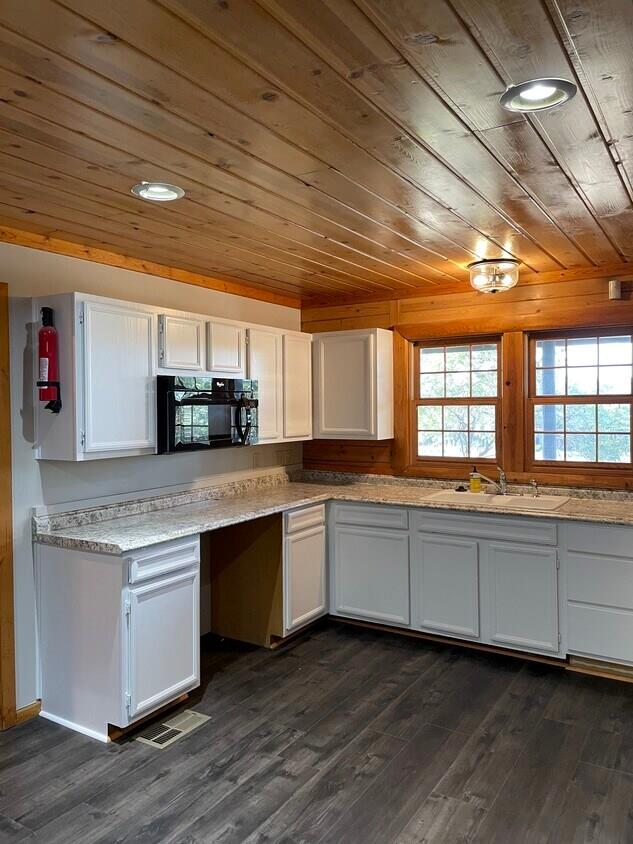 4225 E Highway 290 None photo 14