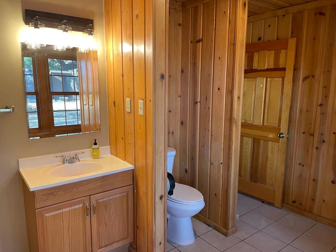 4225 E Highway 290 None photo 15