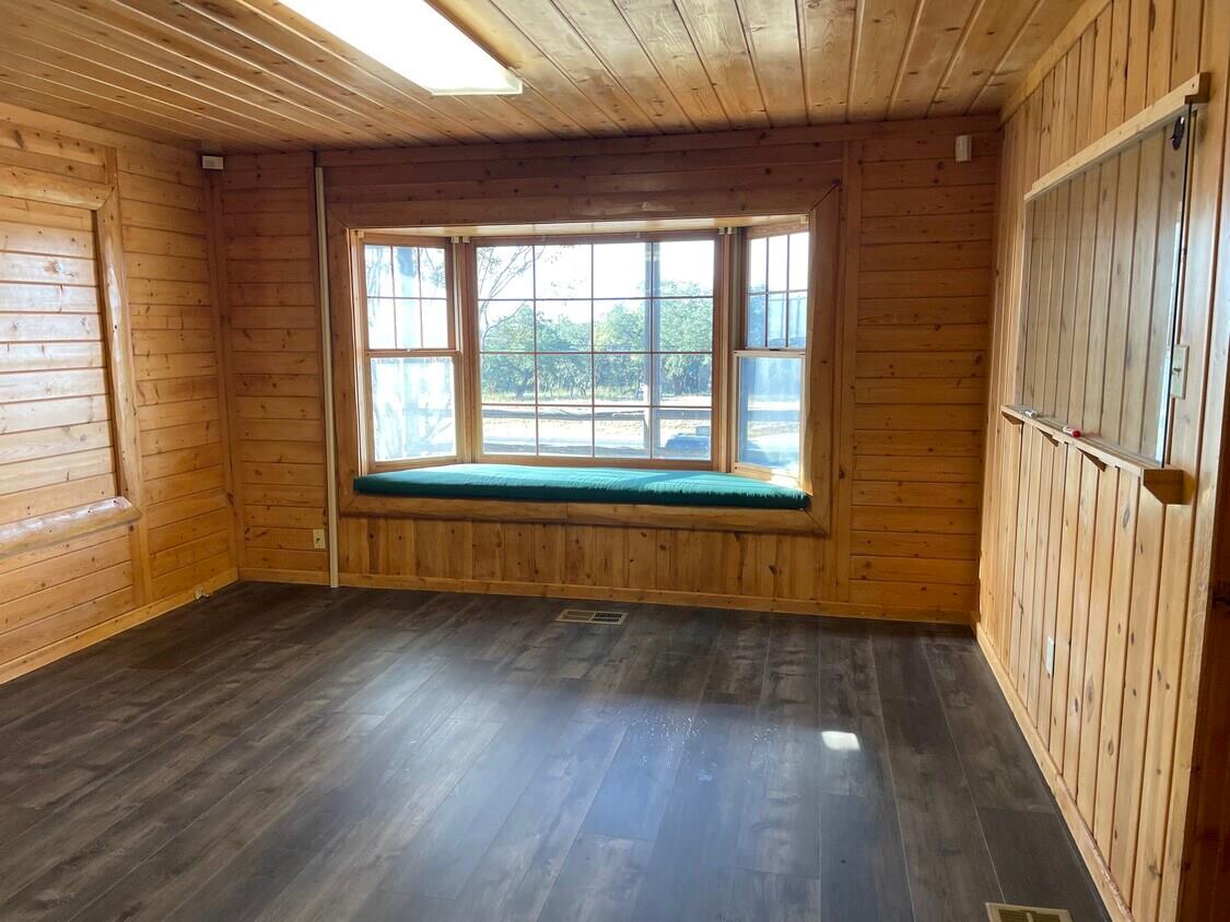 4225 E Highway 290 None photo 16