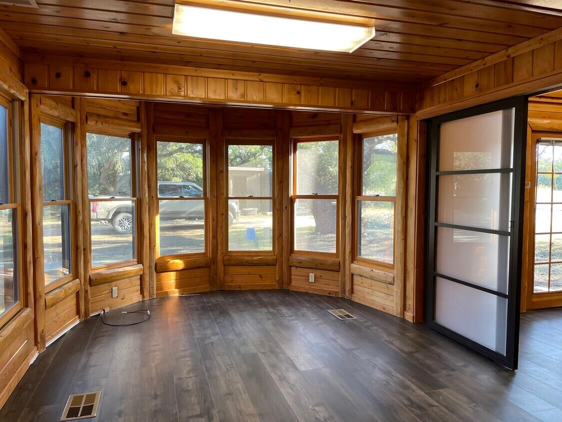 4225 E Highway 290 None photo 20