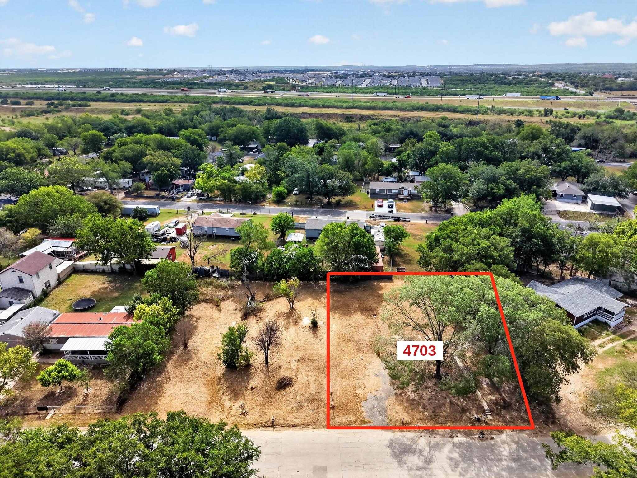 4703  Whirlaway St in Del Valle, Texas