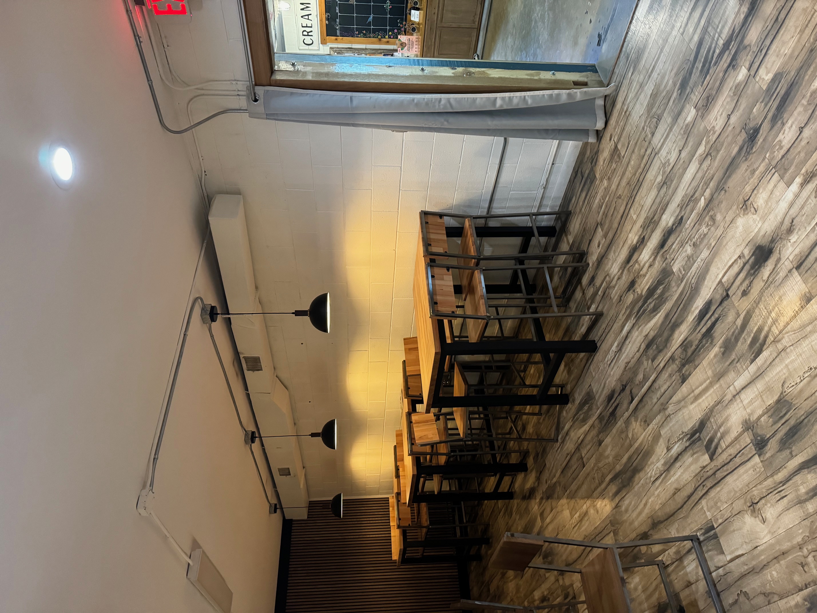 301 W Mercer St photo 9
